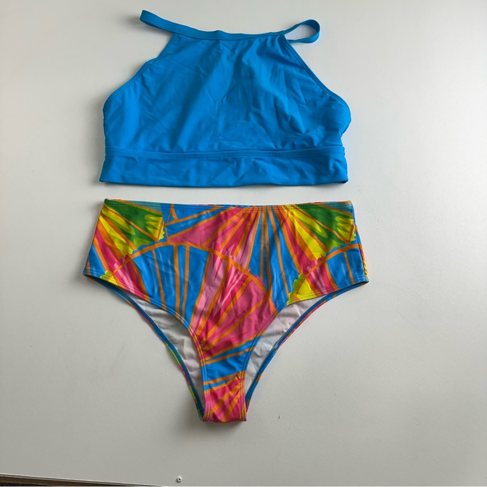 Sheen women’s size large two-piece bikini set multicolor